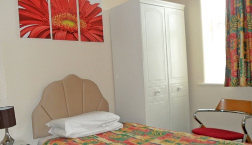 Habitación individual, baño privado