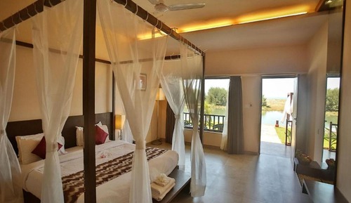 Premium River View Cottage with Balcony