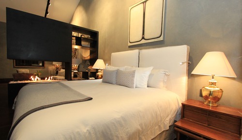 Uvence Luxury Suite