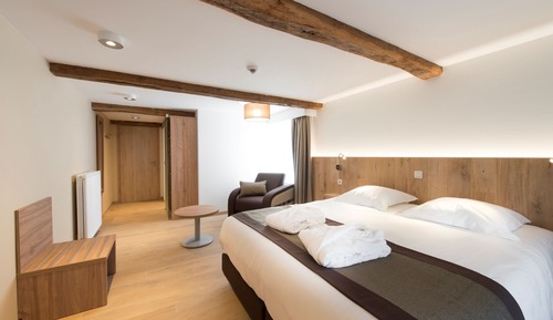 Habitación Confort con 1 cama doble o 2 individuales
