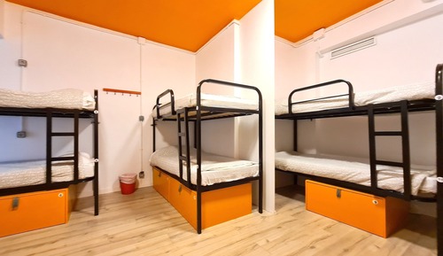 Basic Shared Dormitory, Multiple Bedrooms