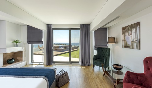 Penthouse Suite, Sea View and Jacuzzi