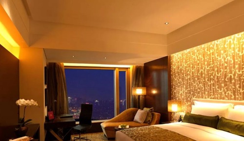 Habitación superior, 1 cama de matrimonio grande, vistas a la ciudad