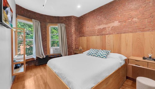 Habitación exclusiva doble, 1 cama de matrimonio, baño compartido