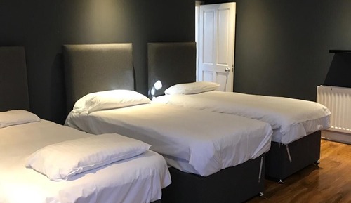Casa de campo, baño privado (3 Bedrooms for up to 10)