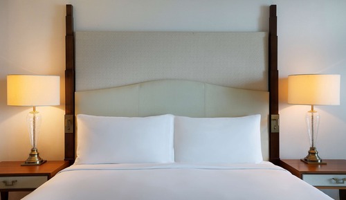 Grand Waldorf Astoria Suite with Sea View