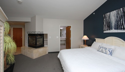 Lakeside Ultimate Suite