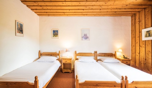 Habitación triple clásica