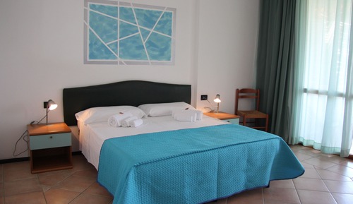 Estudio, vistas al mar