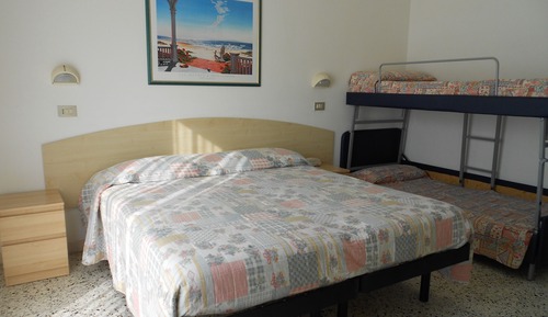 Habitación cuádruple económica