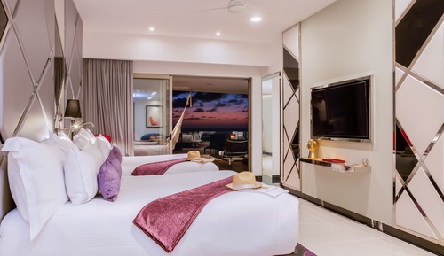 Suite two Double Beds North + Daily 50 Resort Credit