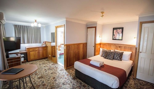 Habitación estándar, 1 cama de matrimonio, baño privado, vistas parciales al lago (Adults Only)