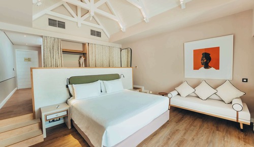 Suite junior, frente a la playa (Pool)