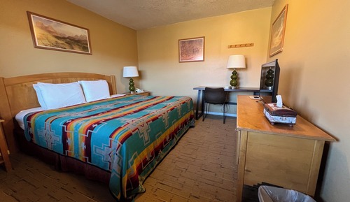 Habitación económica, 1 cama de matrimonio grande