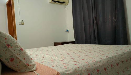 Apartamento, 2 habitaciones, fumadores, balcón
