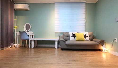 Room (Blk B 203 +204 (Ondol Two Room))