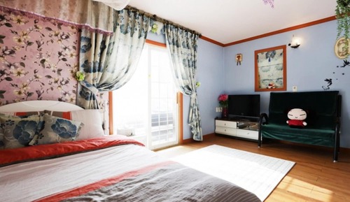 Room (Pansy)