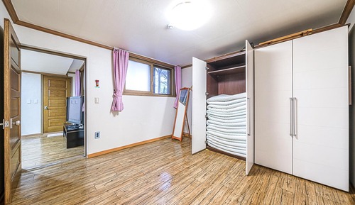 Habitación básica, 3 habitaciones (Dancheroom)