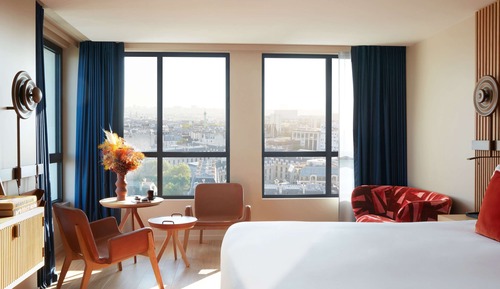 Estudio junior, 1 cama de matrimonio grande, en esquina (Eiffel tower & Seine river view)