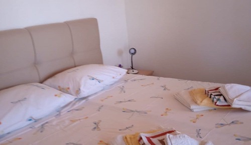 Casa (One Bedroom Holiday Home with Swimmin)