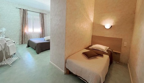 Habitación triple básica, 1 habitación