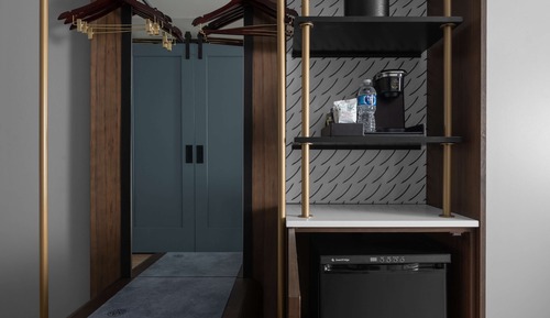 Suite, 1 cama de matrimonio grande (Mobility & Hearing, Roll-In Shower)