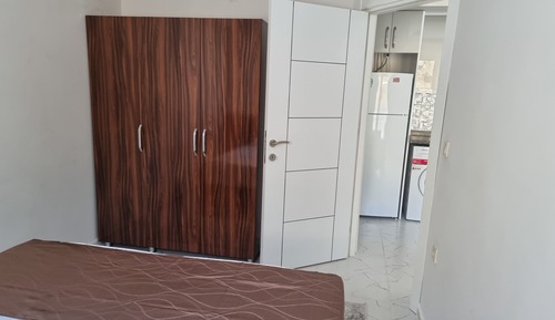 Apartamento económico, en esquina