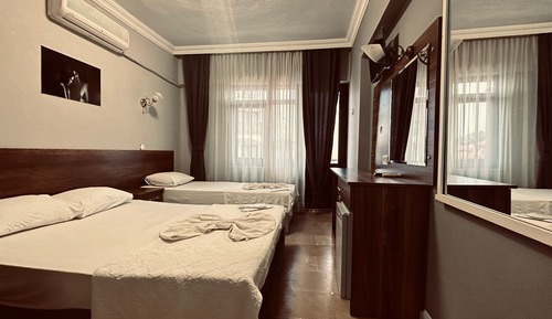Habitación económica con 1 cama doble o 2 individuales