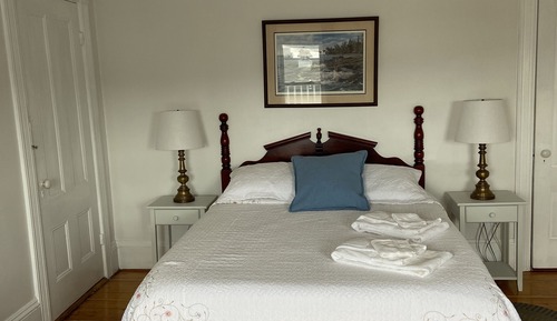 Habitación tradicional, 1 cama de matrimonio, vistas parciales al mar, junto a la playa