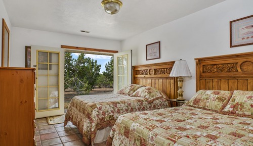 Apartamento, varias camas, acceso a la piscina, vistas a la montaña