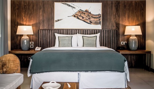 One Bedroom Retreat Luxe