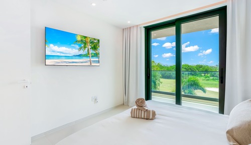 Apartamento de lujo, 1 habitación, balcón, vistas a la piscina