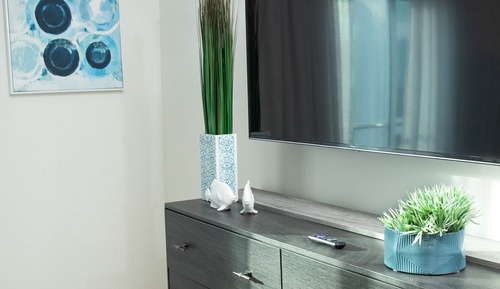 Apartamento de lujo, 1 cama de matrimonio grande con sofá cama, vistas al mar