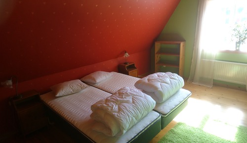 Habitación básica con 1 cama doble o 2 individuales, 1 habitación