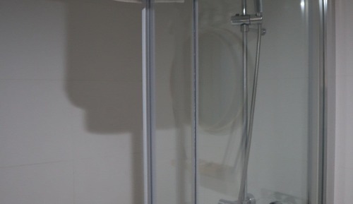 Apartamento, baño privado (Merced10 1B )
