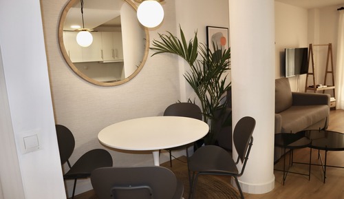 Estudio, baño privado