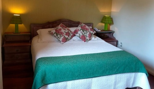 Habitación con 1 cama doble o 2 individuales