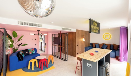 Suite, vistas a la piscina (Room 666)