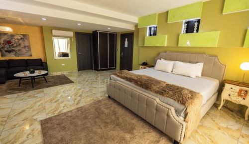 Suite estudio, 1 cama de matrimonio grande