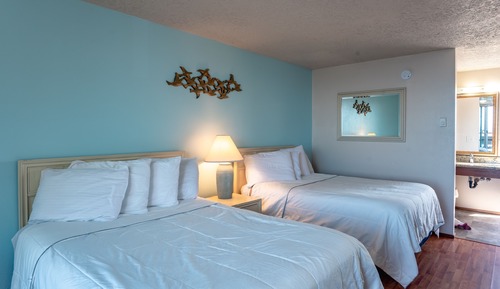 Two Double Bed on 3rd Floor with Viewing Balcony
