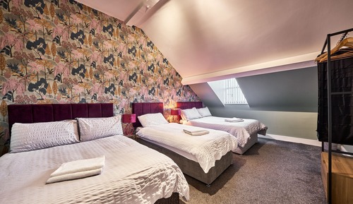 Quadruple Room, Shared Bathroom (Room 9)