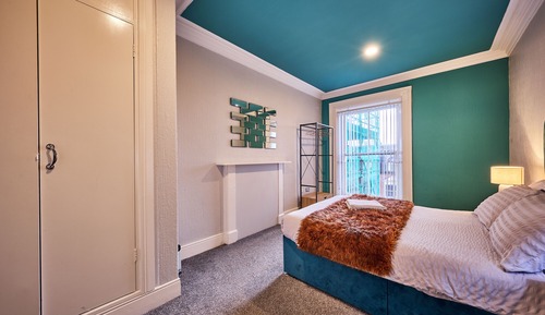 Double Room (Room 5)