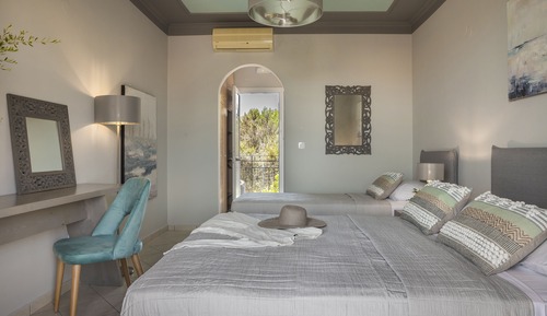 Triple Room with Sea View