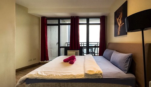 Apartamento básico, 1 habitación, balcón, vistas a la ciudad