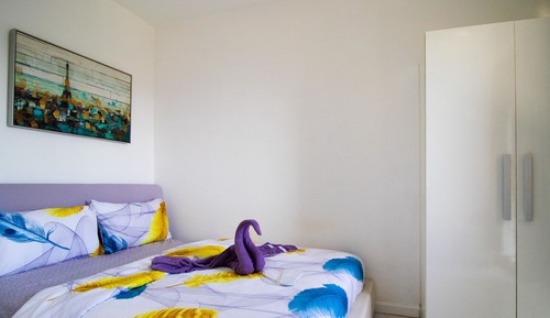 Apartamento básico, 1 habitación, balcón, vistas a la ciudad