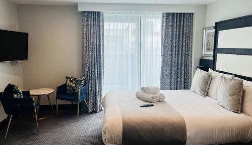 Suite junior, balcón