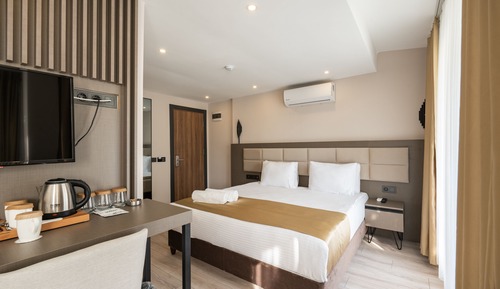Habitación familiar, balcón, vistas al jardín