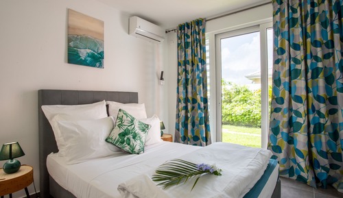 Suite exclusiva, 1 cama de matrimonio con sofá cama, balcón, vistas a la piscina