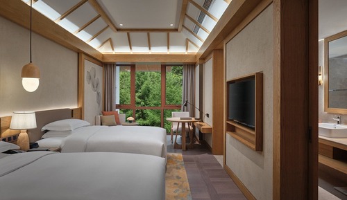 Habitación estándar, 2 camas dobles, vistas a la montaña