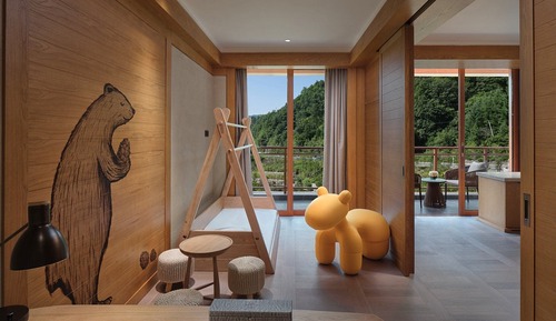Suite familiar, 2 habitaciones, acceso al Business Lounge, vistas al jardín
